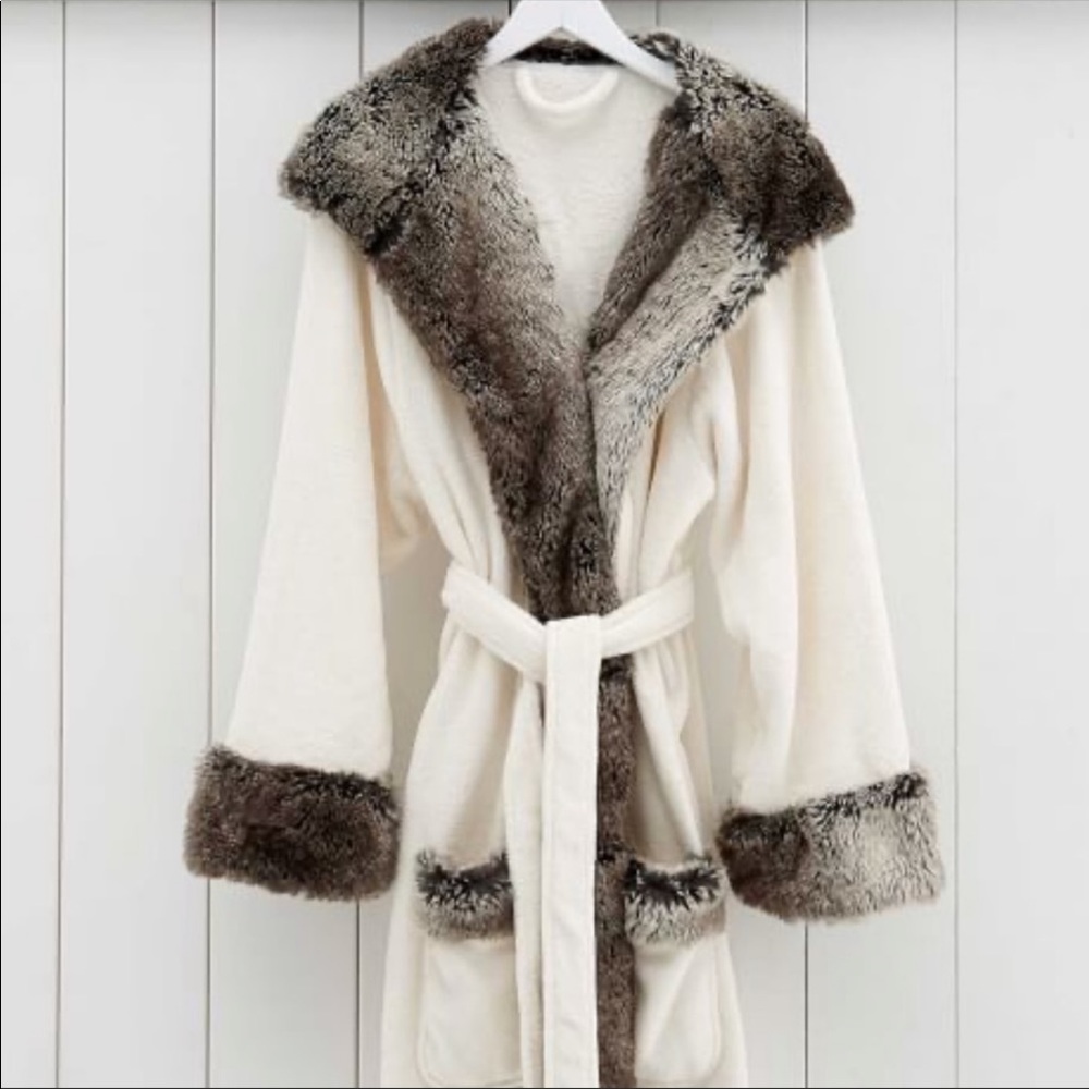 Pottery Barn Robe